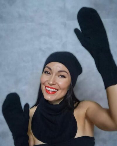 Black Cashmere Mittens