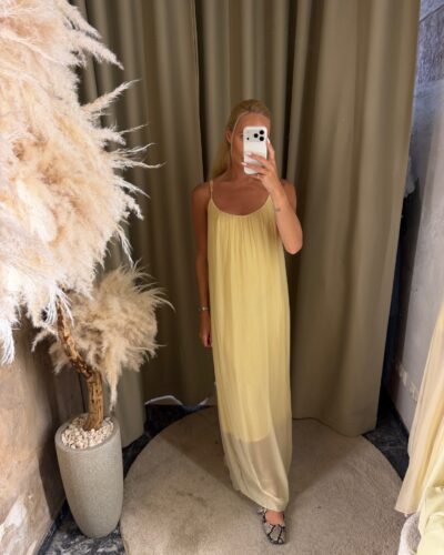 Yellow High-Neck Sweater (Kopija) (Kopija) (Kopija) (Kopija) (Kopija) (Kopija) (Kopija) (Kopija) (Kopija)